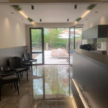 Park And Pool Apartment 네세부르 외부 사진