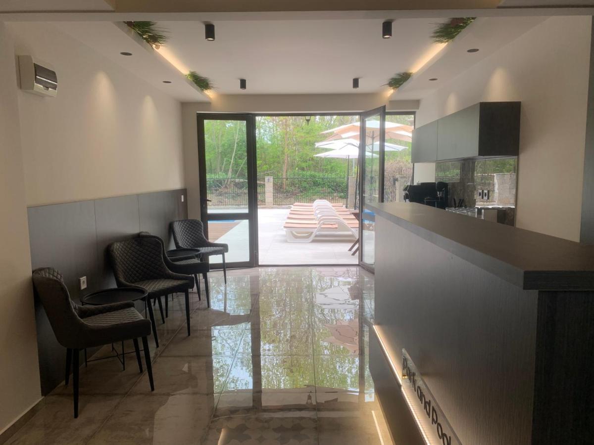 Park And Pool Apartment 네세부르 외부 사진
